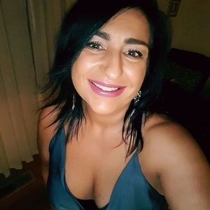 Meet your Posher, Theoni